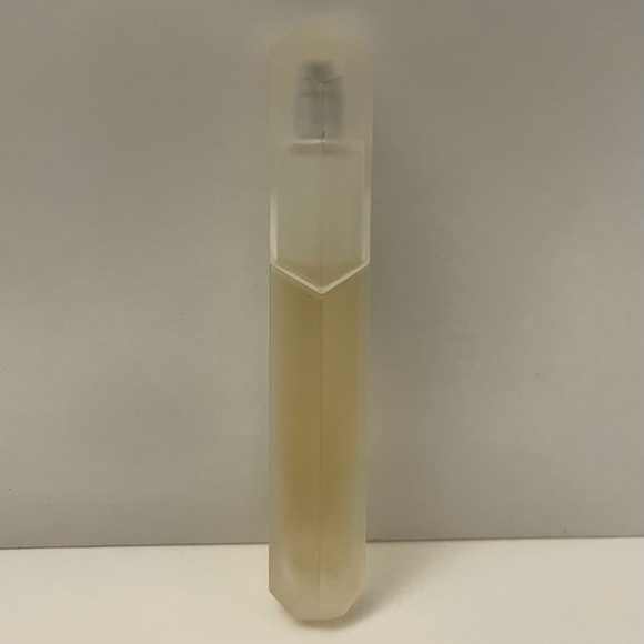 KKW Fragrance CRYSTAL GARDENIA Perfume - Picture 1 of 4